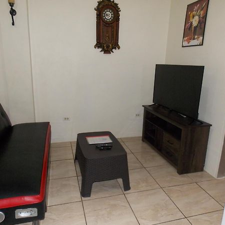 Stewart Apt- Trincity, Airport, Washer, Dryer, Office, Cable , Wifi Extérieur photo