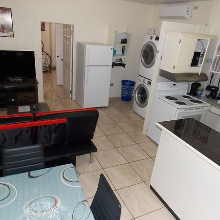Stewart Apt- Trincity, Airport, Washer, Dryer, Office, Cable , Wifi Extérieur photo